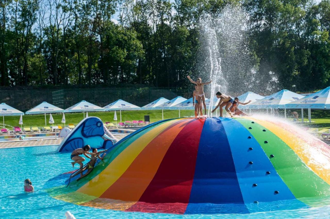 Drevny Grad Park-hotel Lviv Exteriör bild